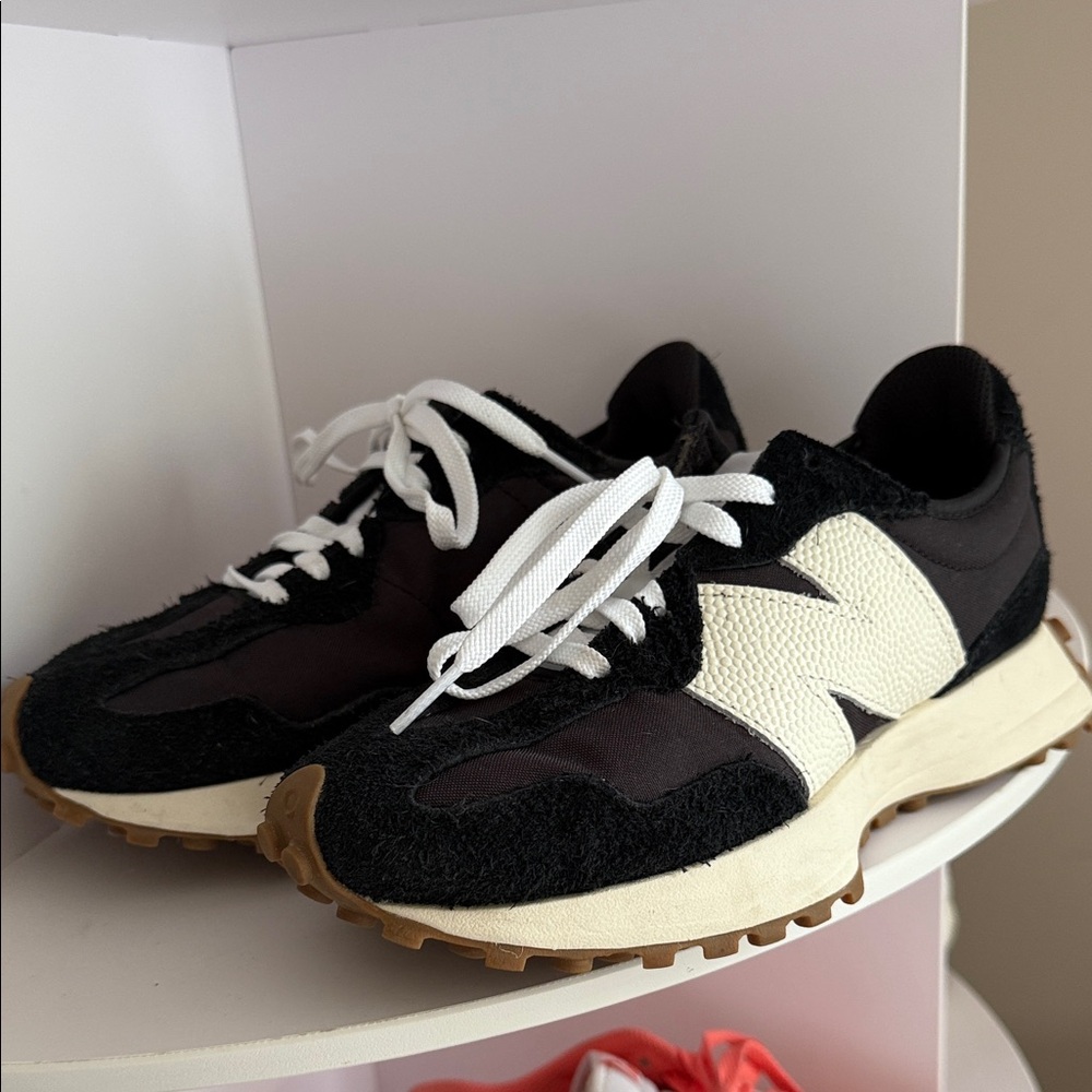 New Balance Black and White Athletic Shoes